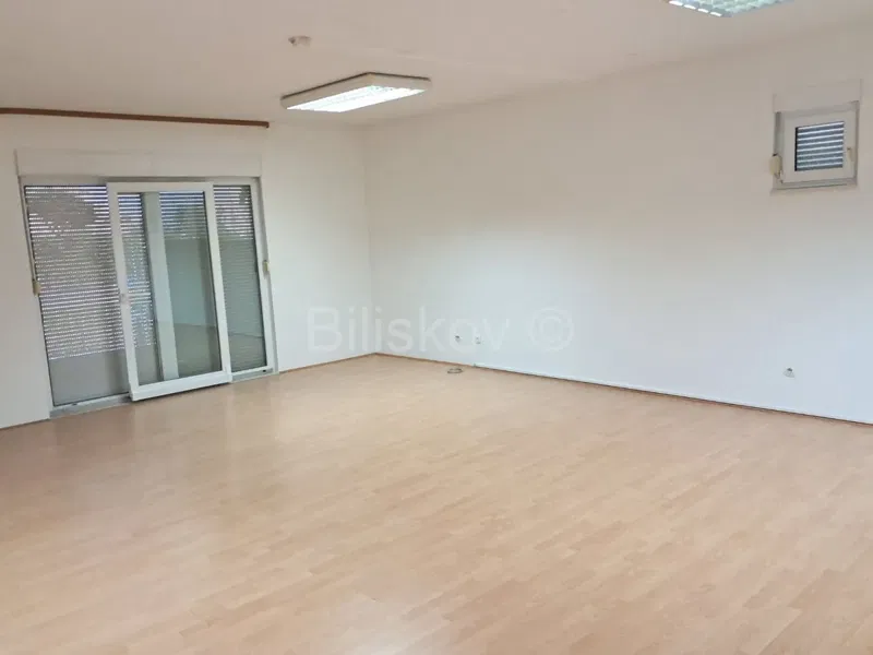 Üzlethelyiség Mejaši – 2