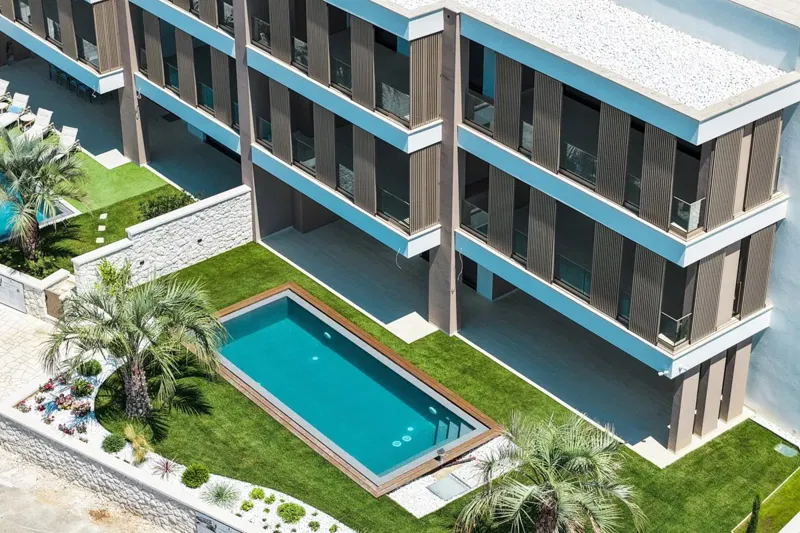 Moderno appartamento con due camere da letto in prima fila sul mare – 3