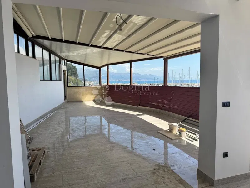 Business premise Zenta, Split, 192m2 – 2