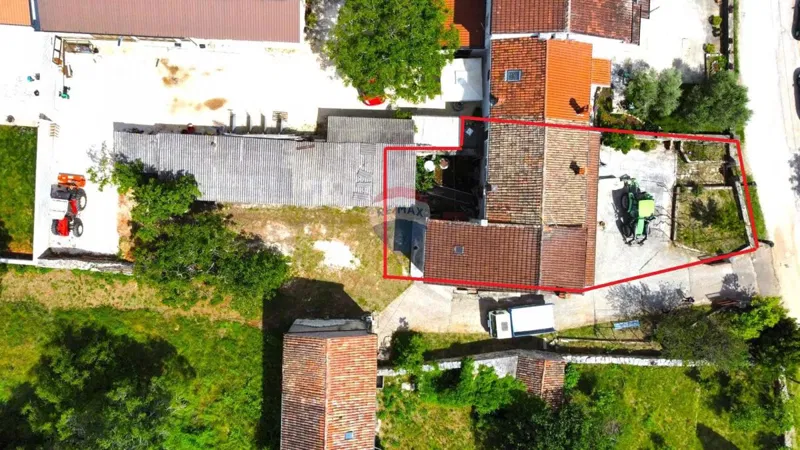 Istria, Rovinj – 9 km, House, Yard, Quiet Street – 3