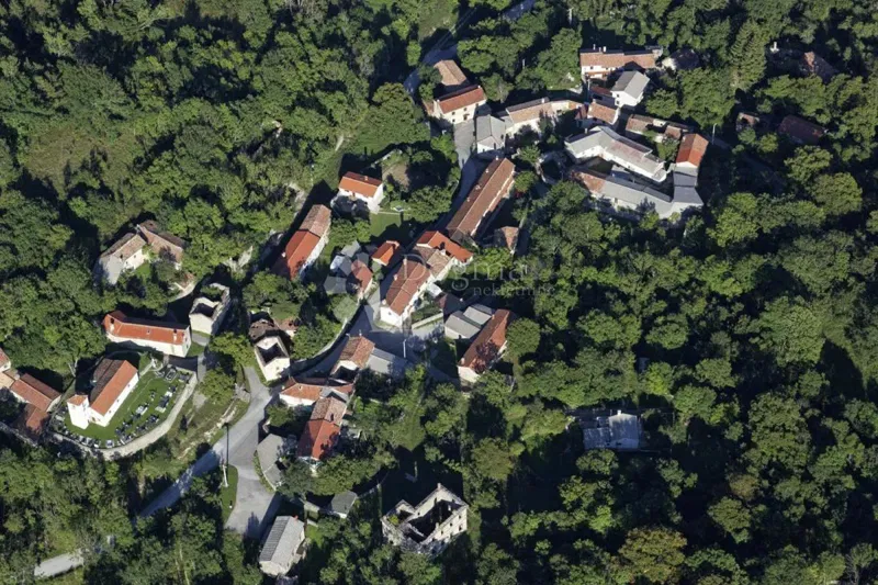 Építési telek Trstenik, Lanišće, 543m2 – 2