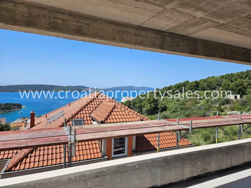 Trogir/Ciovo, apartment for sale, 350.000 € – 3
