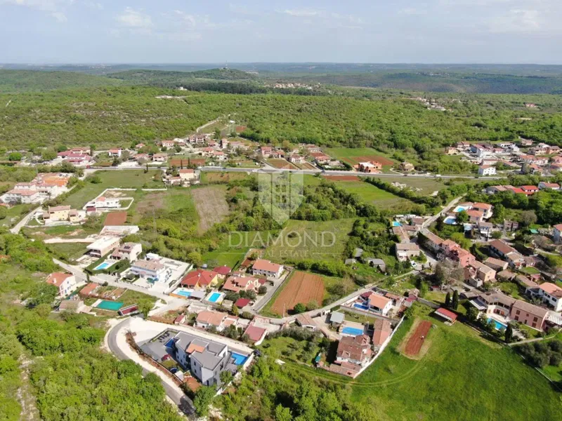 Rovigno, dintorni, terreno su una collina con vista aperta – 2
