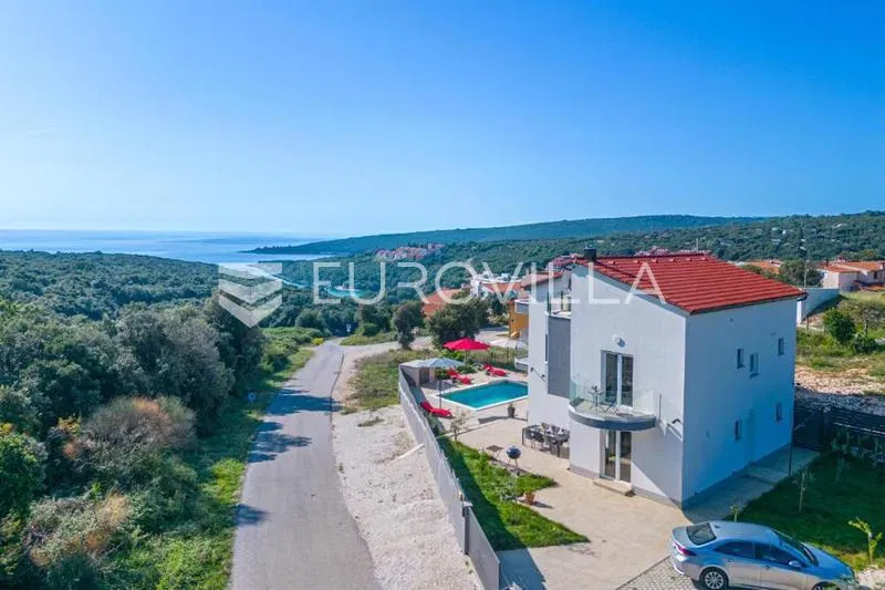 Istria, Duga Uvala, villa with swimming pool and sea view – 3