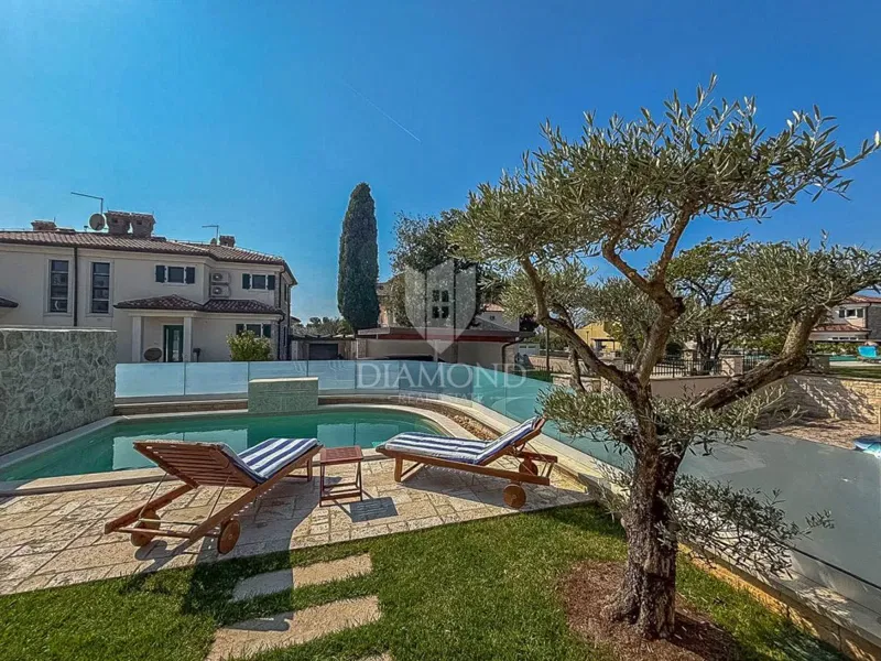 Umago, Salvore - graziosa casa con piscina a 150 metri dalla spiaggia! – 2
