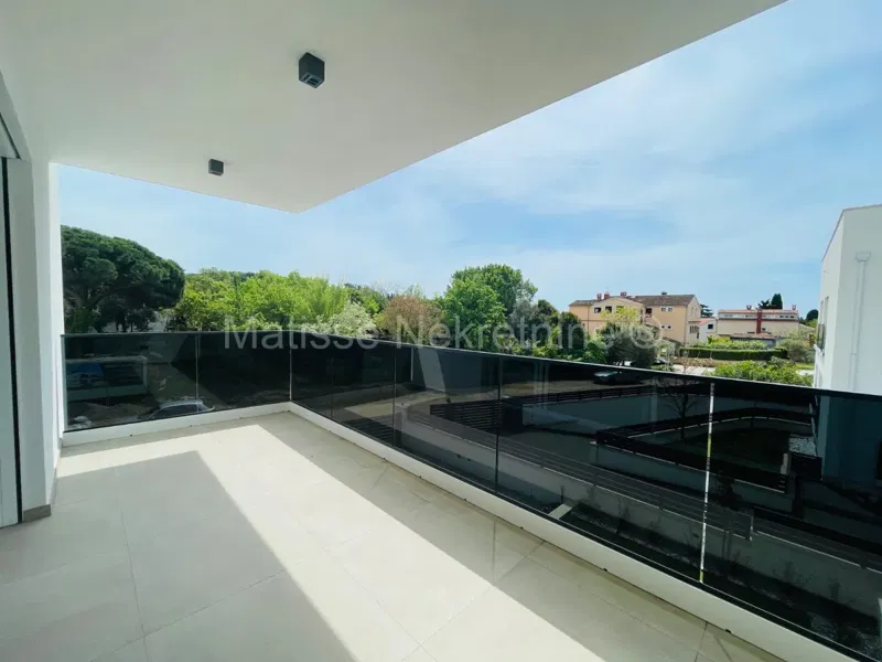 Rovinj - luksuzni stan s pogledom na Rovinj!