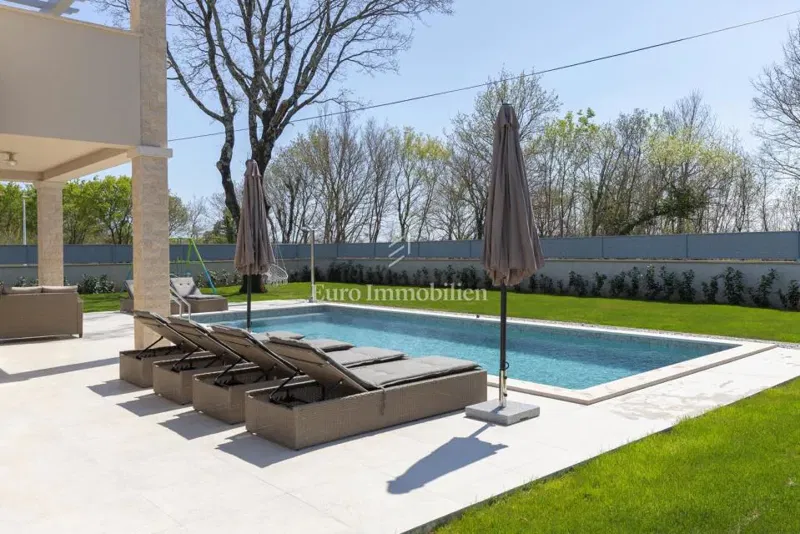 Dom Labin – 3