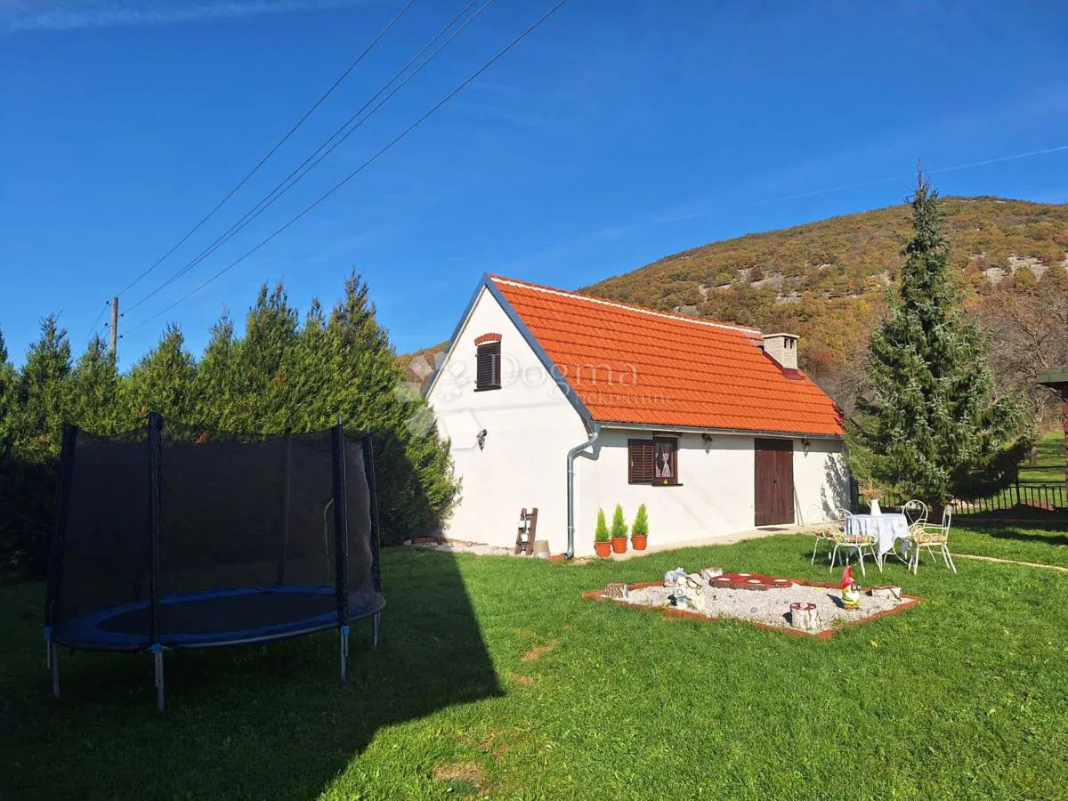 Haus Jošan, Udbina, 100m2
