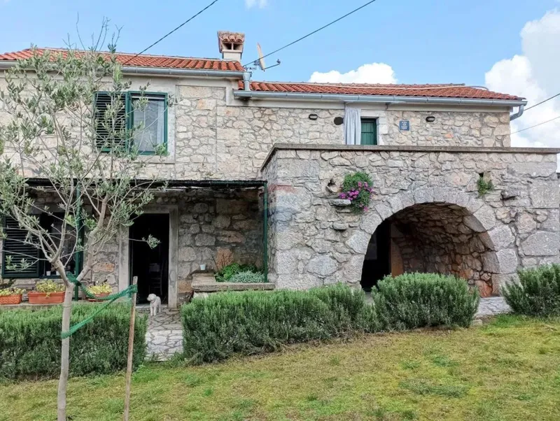 Casa Malinska, Malinska-Dubašnica, 100m2 – 2