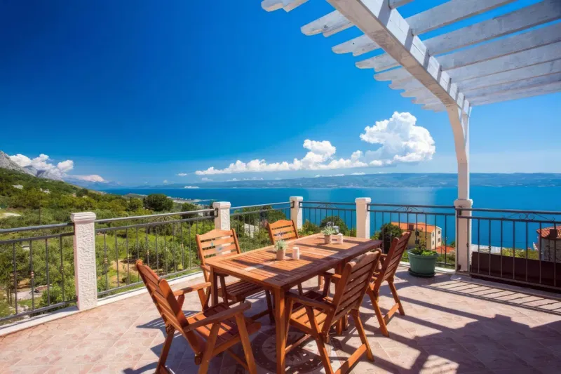 Casa in pietra con piscina e vista mare aperta – 2