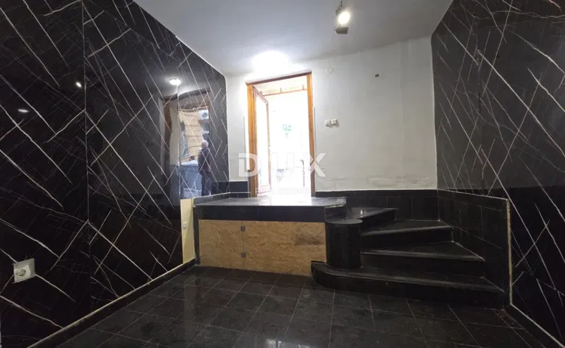 Rijeka, centrum, lokal użytkowy, 15 m2, ruchliwa lokalizacja – 2