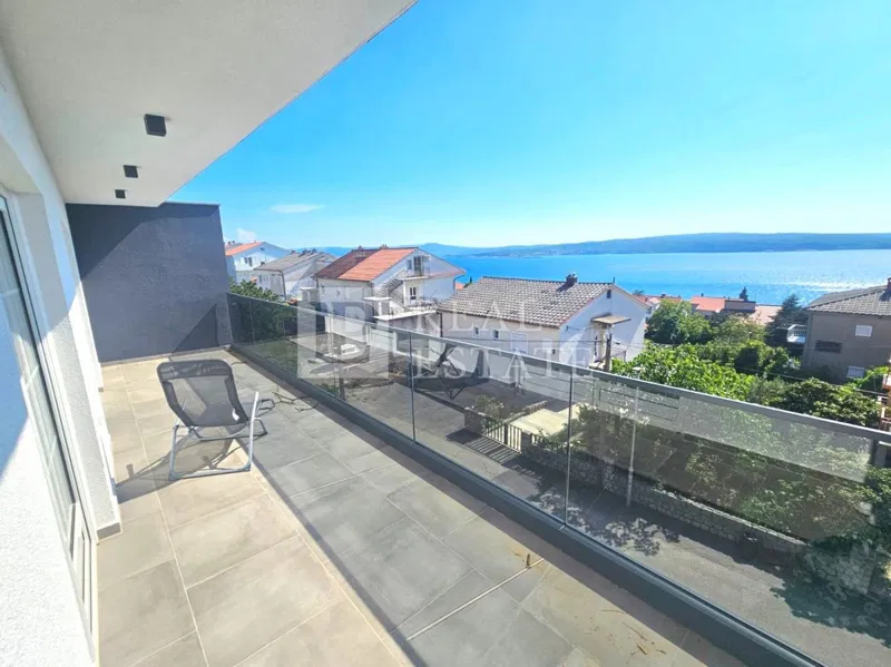CRIKVENICA - dvosobni stan s pogledom na more – 2