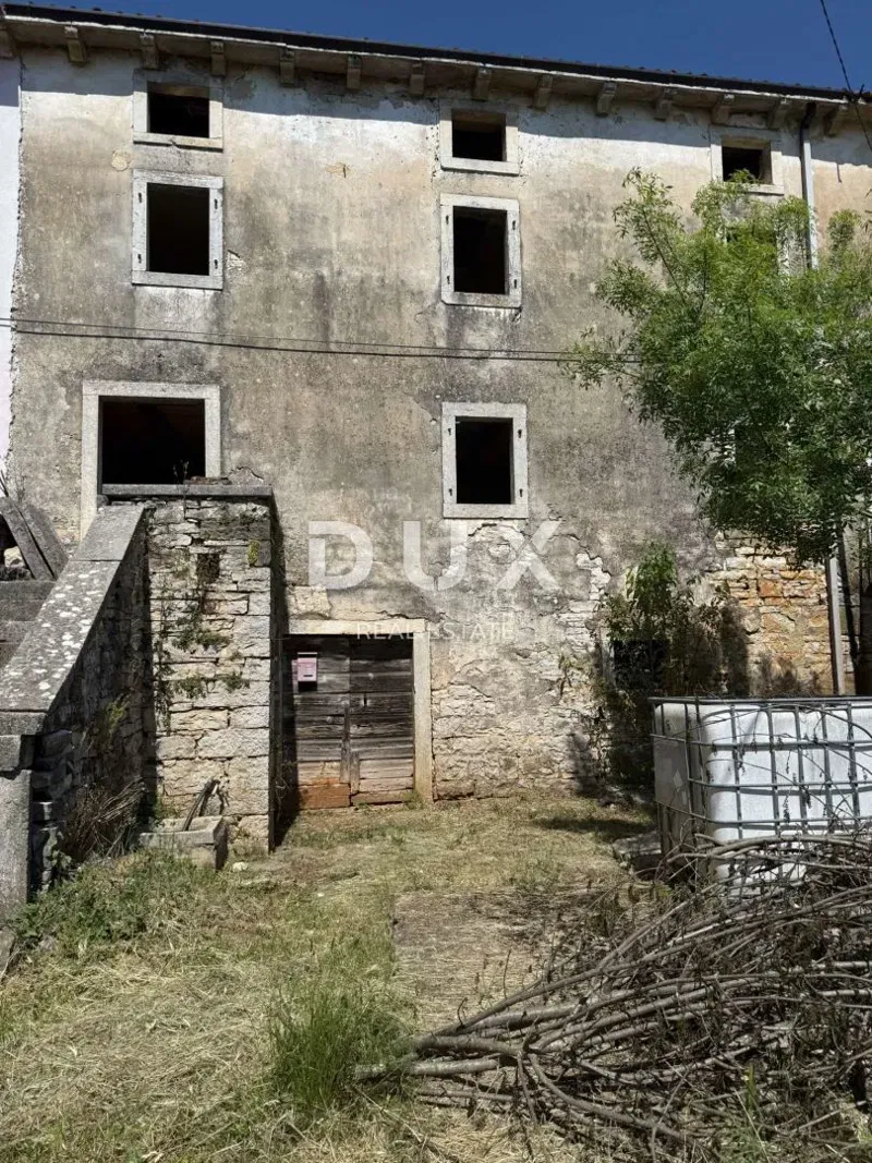 ISTRIA, GROŽNJAN - Authentic Istrian house with additional building land – 2