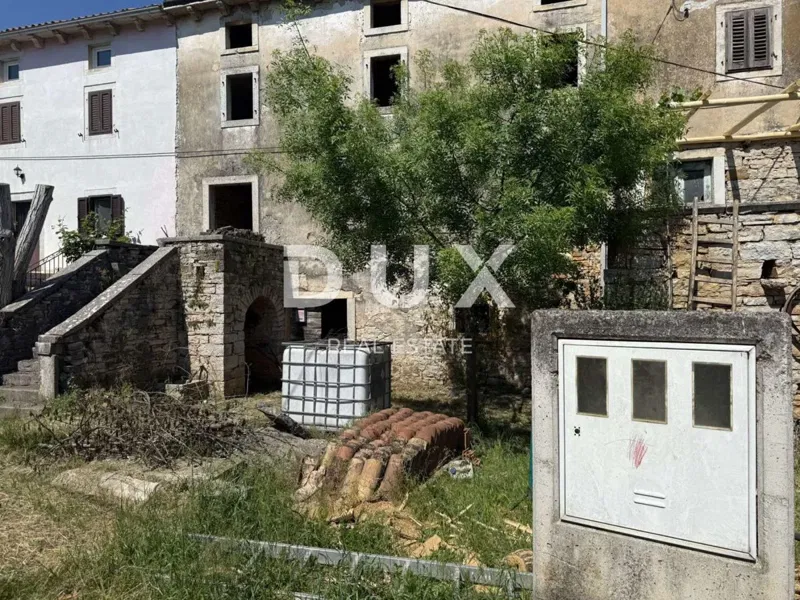 ISTRIA, GROŽNJAN - Authentic Istrian house with additional building land – 3