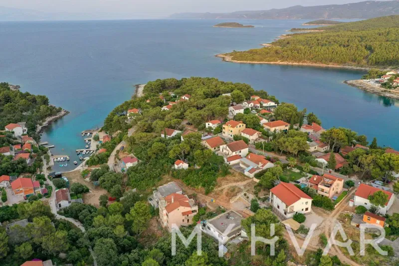 Građevinsko zemljište u Basini