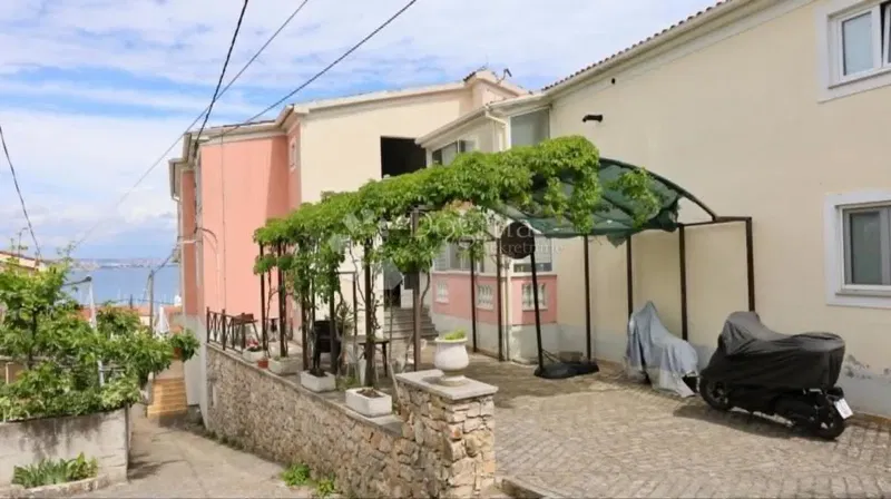 Business premises 457 m² – center Preka, Ugljan, ground floor – 2