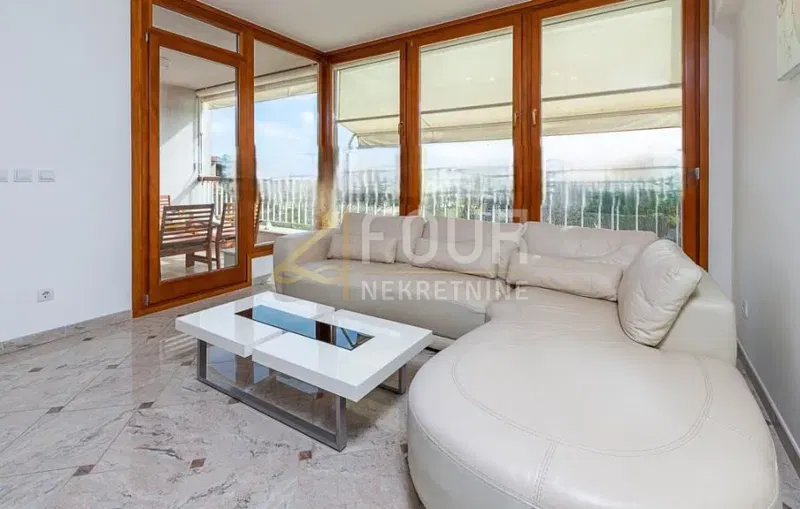 Rovinj, 69,60m2 – 2