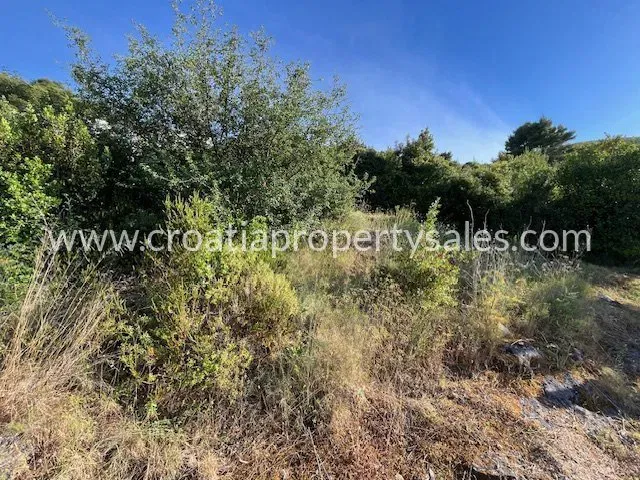 Vis, building land for sale, 70.000 € – 2