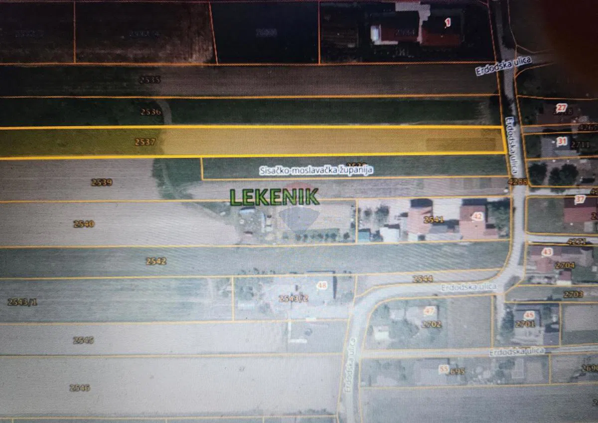 Stavbno zemljišče Lekenik, 3.669m2