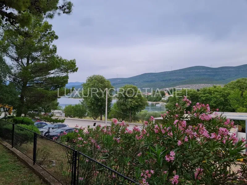 Sprzedaż domu nad morzem w Zatoce Karin – 3