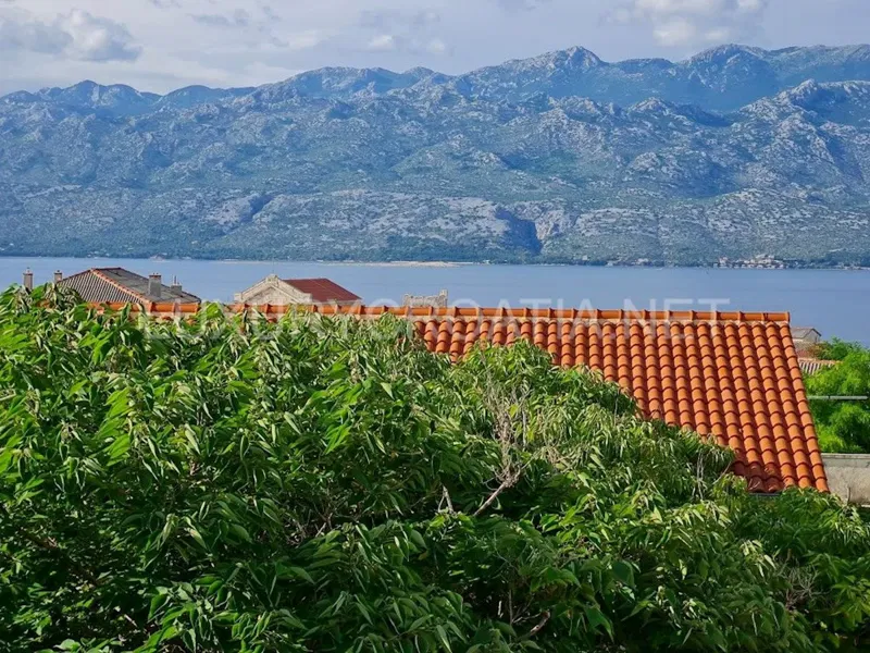 Casa familiare ristrutturata vicino a Zara – 3