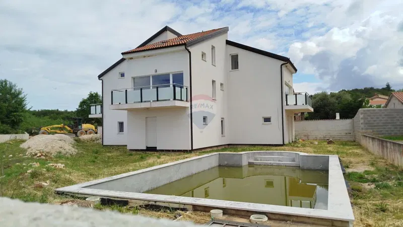 House Višnjan, 300m2 – 2