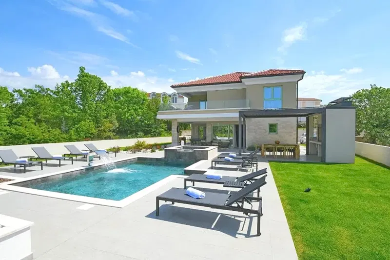 Krk, dintorni, villa mediterranea con ampio giardino! – 3