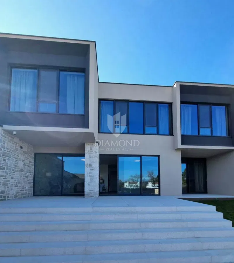 Luxurious, new, modern house near Rovinj – 2