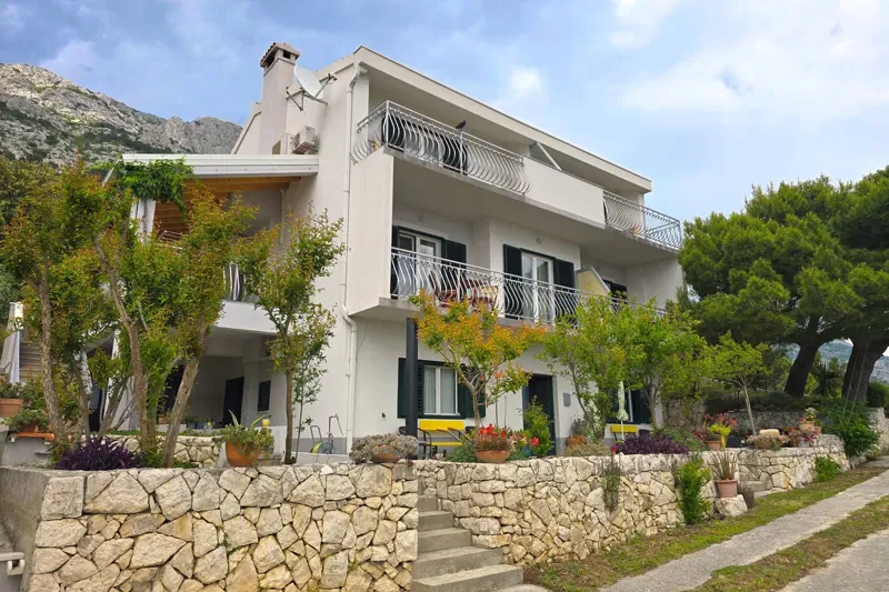 Apartment house with sea view – 2