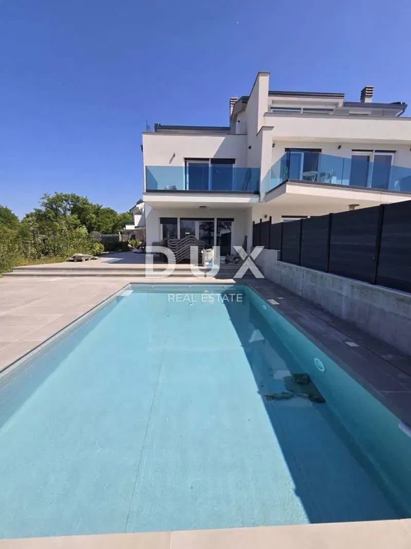 Istria, Parenzo, villa, 254,60 m2, vista mare – 2