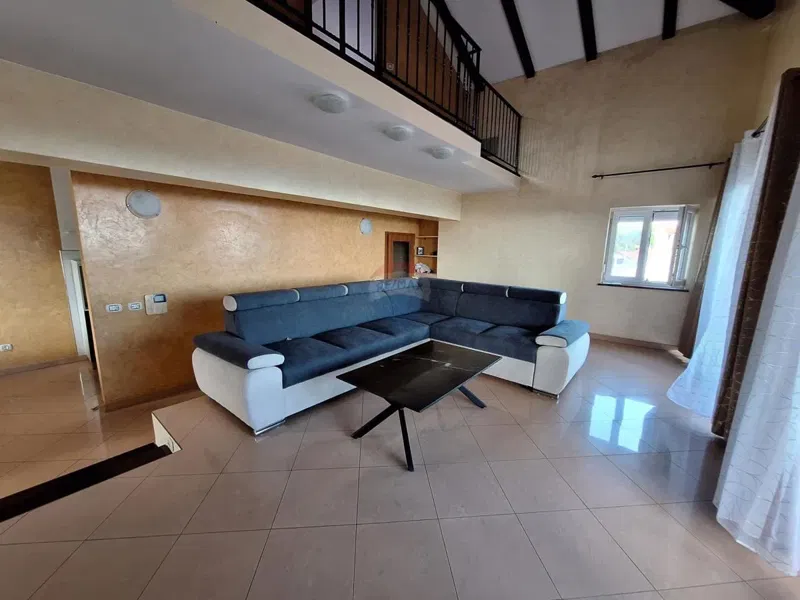 Casa Kastav, 300m2 – 3