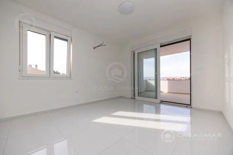 Wohnung in Novi Vinodolski, Neubau mit zwei Schlafzimmern und Meerblick! – 2