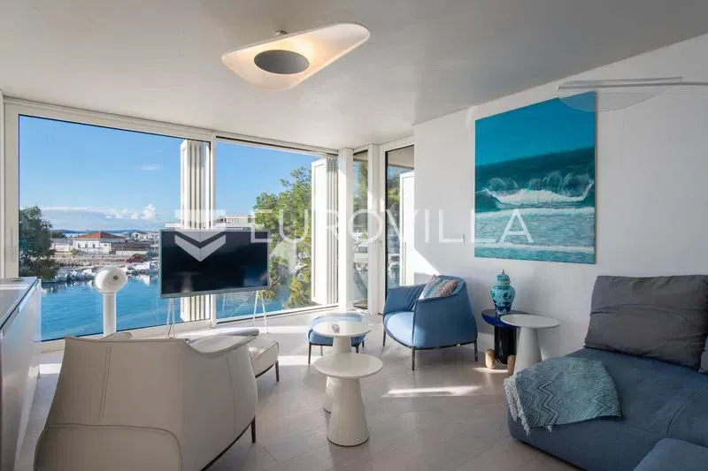 Zadar, first row to the sea - luxury designer villa with rooftop terrace – 3