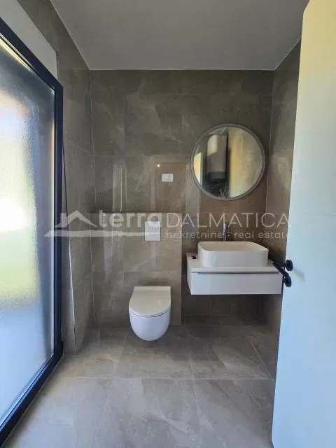 Comfortable apartment with 110 m² roof terrace near Šibenik – 2