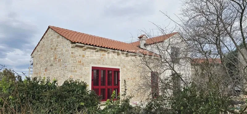 Renovated Istrian house in a peaceful setting – 2
