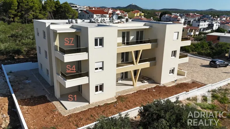 Vodice, three-bedroom apartment with sea view – 2