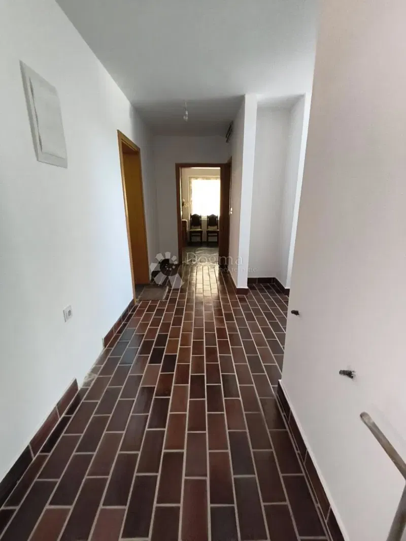 Hiša Mitnica, Vukovar, 479m2