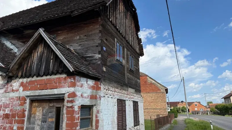 Sisak, Sela - Autohtona kuća s gospodarskom zgradom