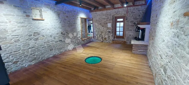 Business premise Centar, Pula, 40m2 – 2