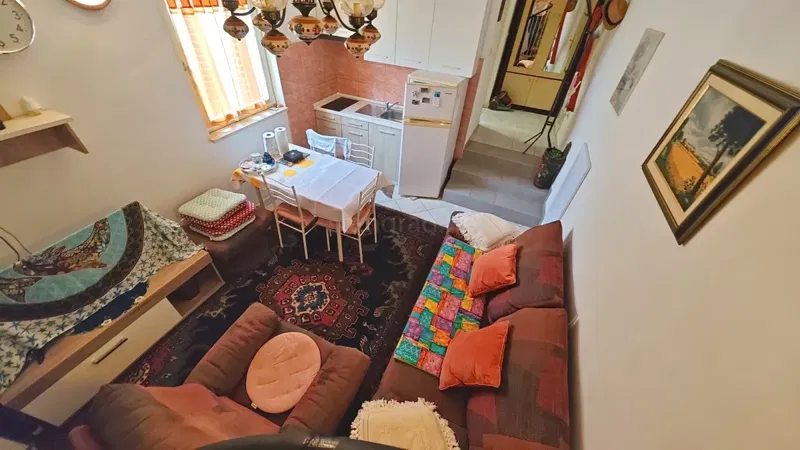 Njivice, furnished duplex apartment with terrace! – 2