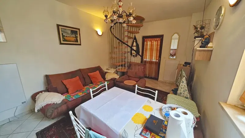 Njivice, furnished duplex apartment with terrace! – 3