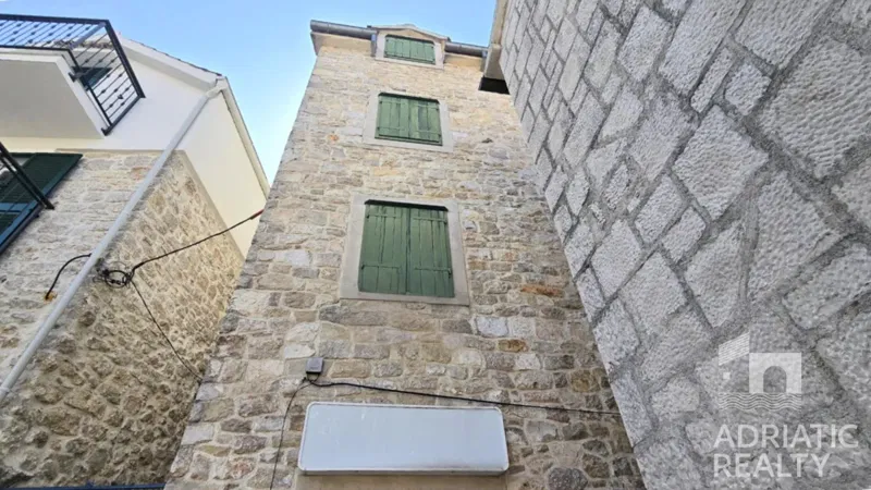 Vodice, casa in pietra con spazio commerciale - vista mare – 2