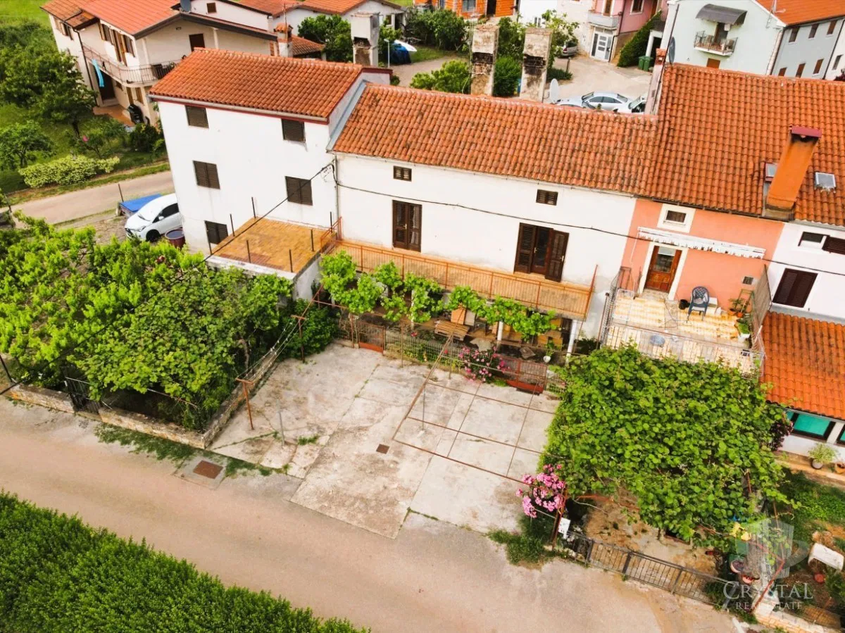 Prilika kuća za renovaciju