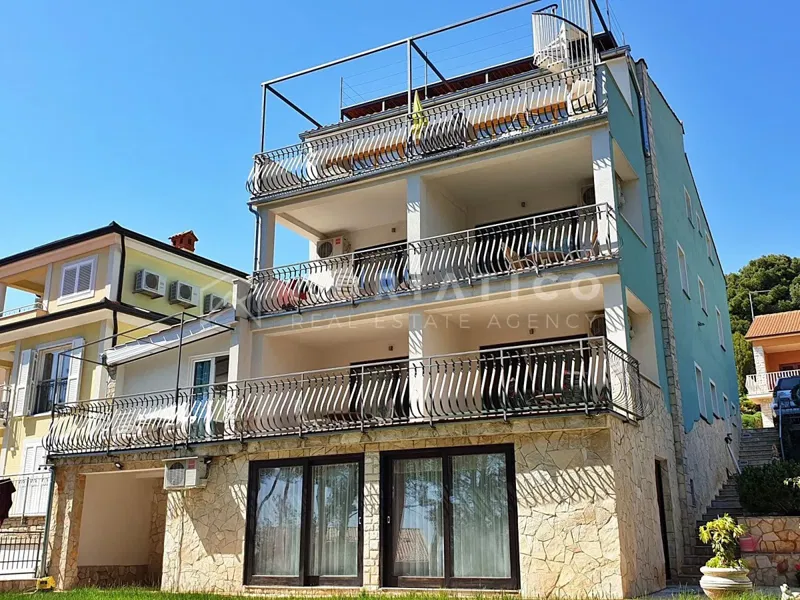 Rovigno, posizione privilegiata, condominio a 100 metri dalla spiaggia – 2