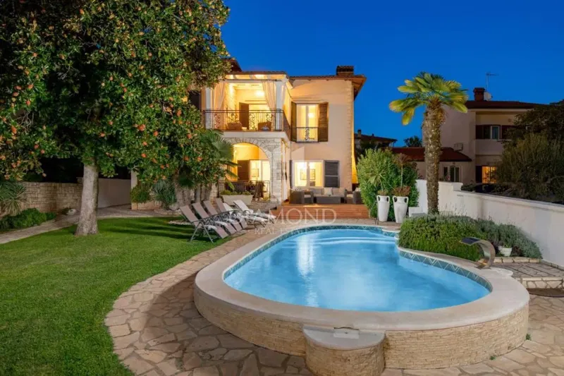 Istria, Umag, magic villa 1st row to the sea! – 3