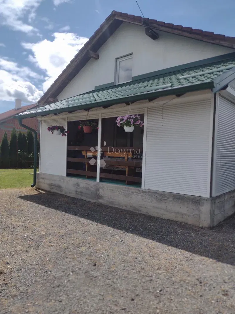 Дом Šatornja, Glina, 130m2