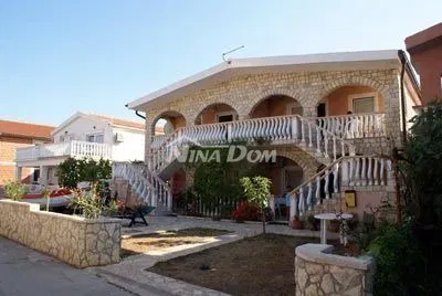 House Vir – 2