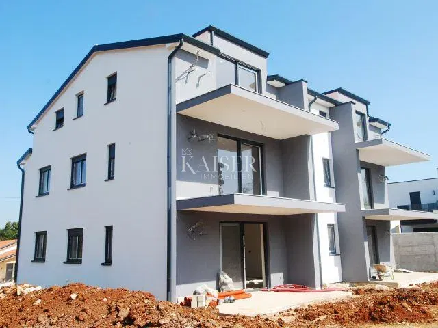Istria, Parenzo, dintorni - appartamento 64m2, 2 camere da letto – 2