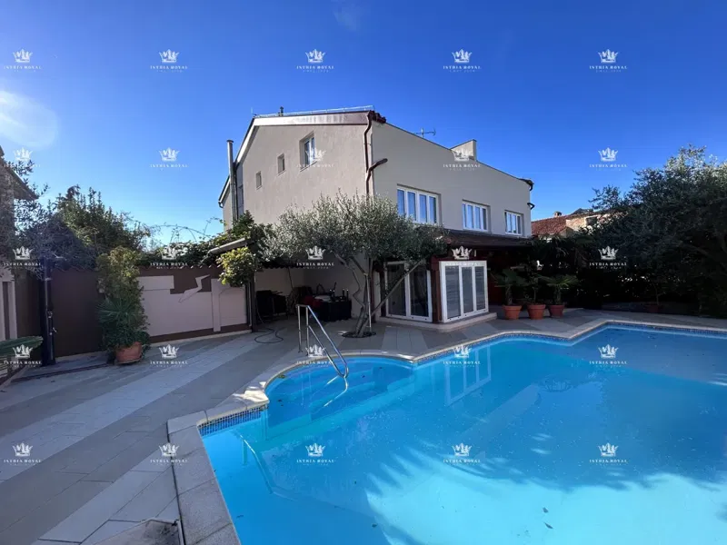 Istria, Novigrad, Hotel 14 camere, Ristorante, terreno, parcheggio, vicinanza al mare e alla spiaggia