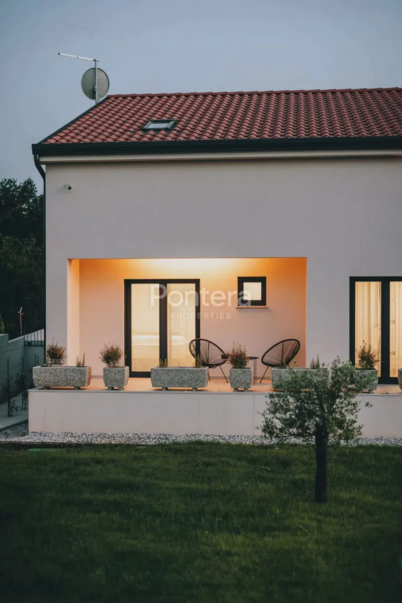 House Tinjan, 200m2 – 2